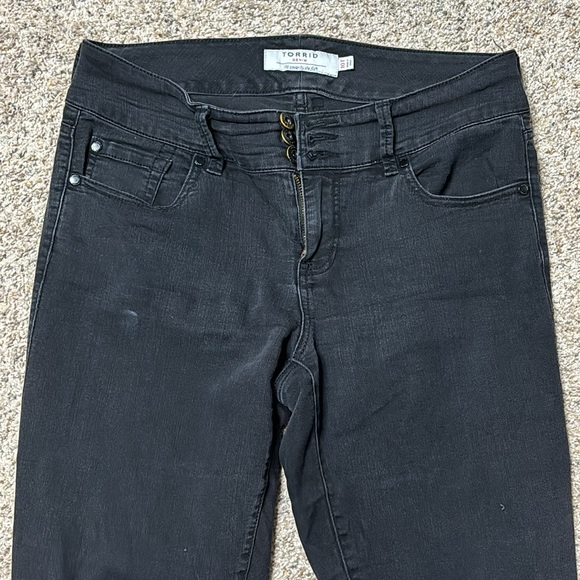 Torrid Denim 10T - Picture 3 of 9